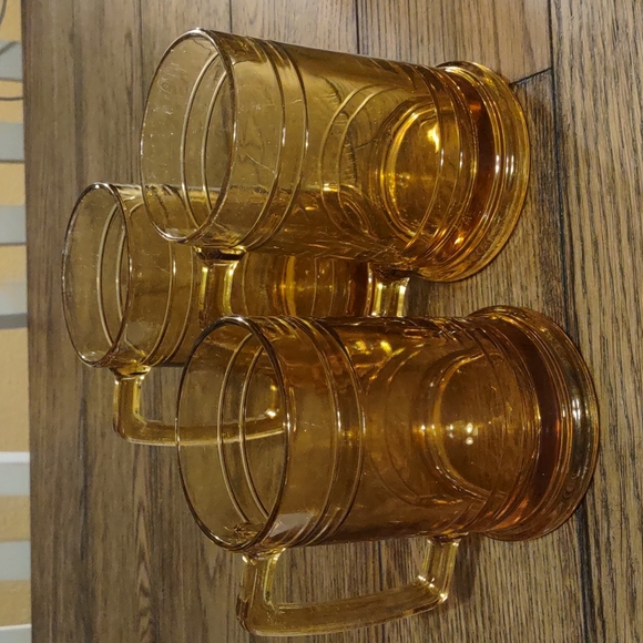 Anchor Hocking Golden Amber mugs. - Picture 1 of 2
